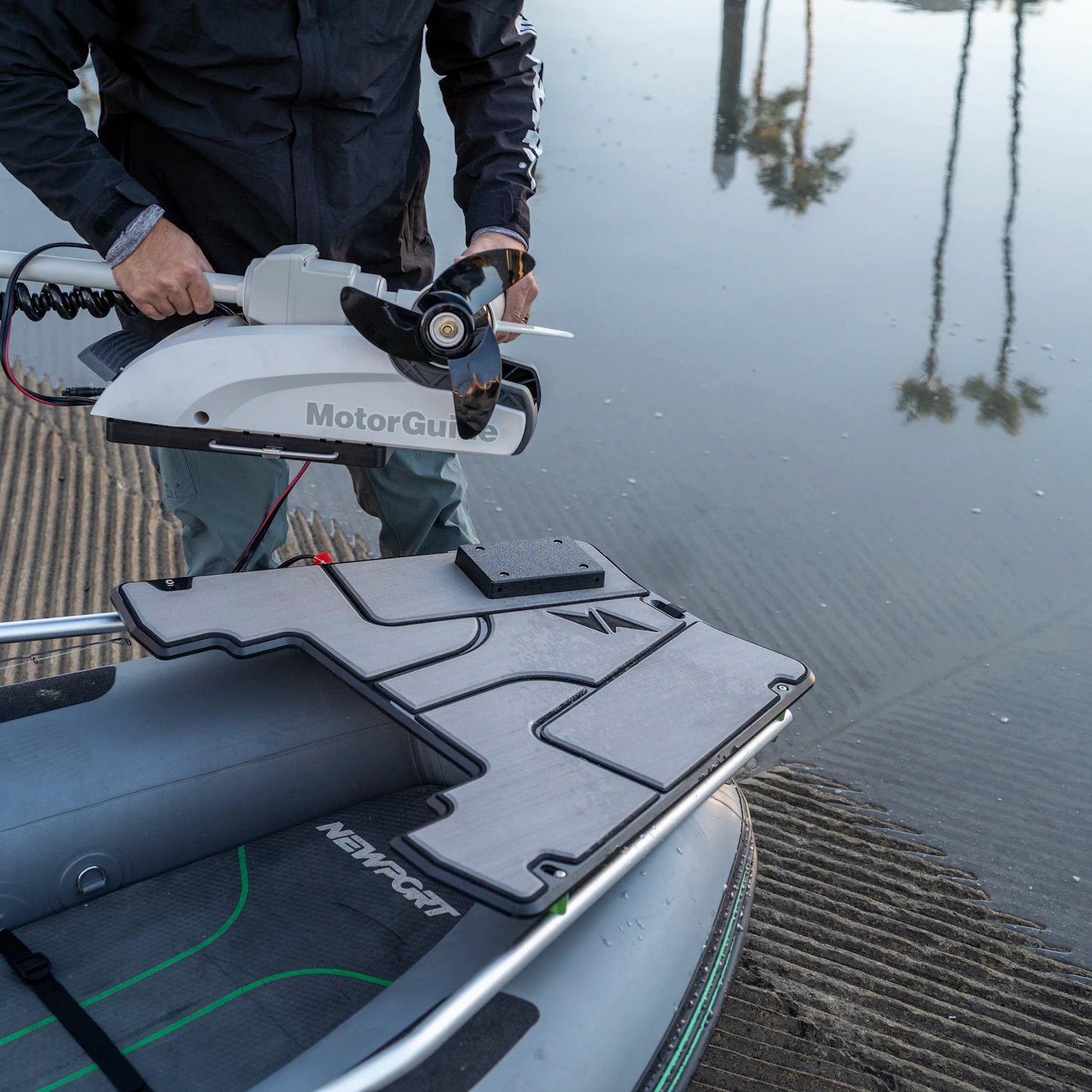 NS130 Bow Mount Plate Kit | Trolling Motor | Newport