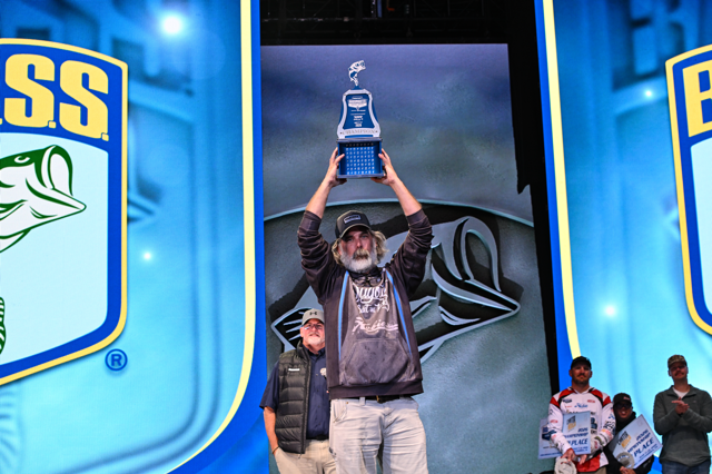 Nick Dyer Wins 2025 Newport Bassmaster Kayak Championship