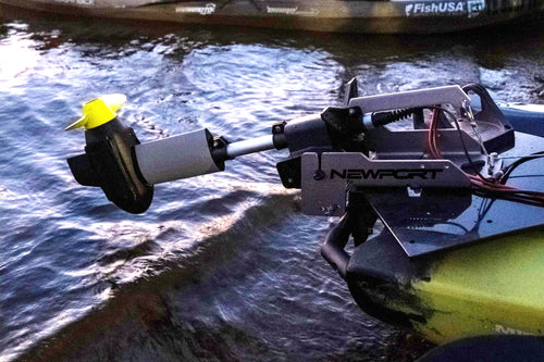 //newportvessels.com/cdn/shop/files/Extended_Range_NK300_Kayak_Motor-min-min_500x.progressive